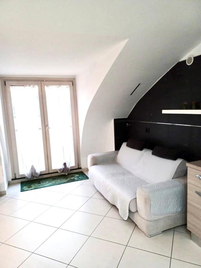 Casa Vacanza Lareggia Con Garage San Prisco Buitenkant foto